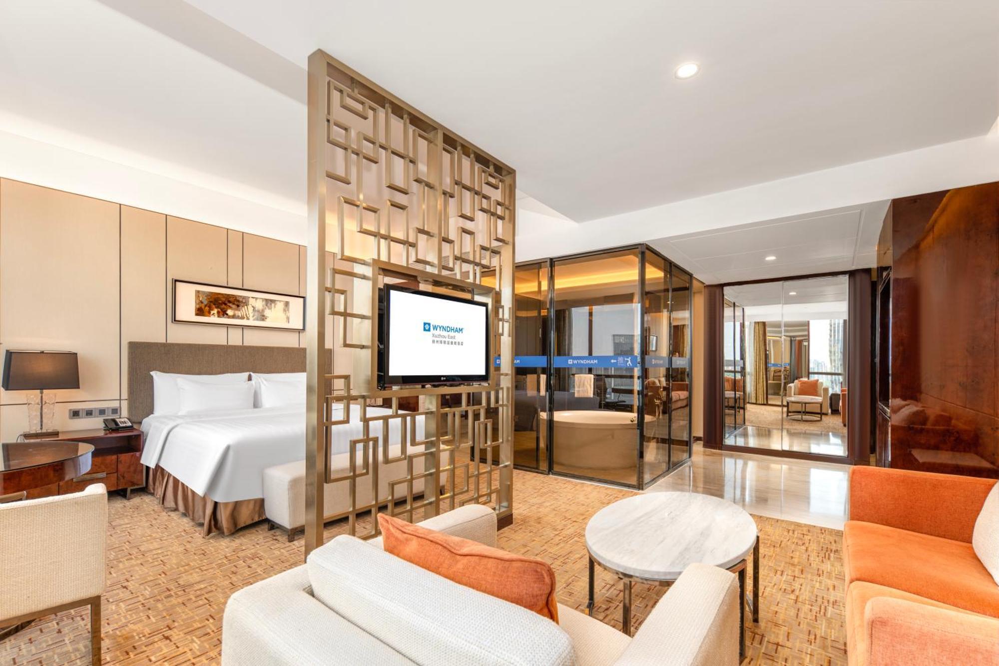 Wyndam Xuzhou East Hotel Exterior photo