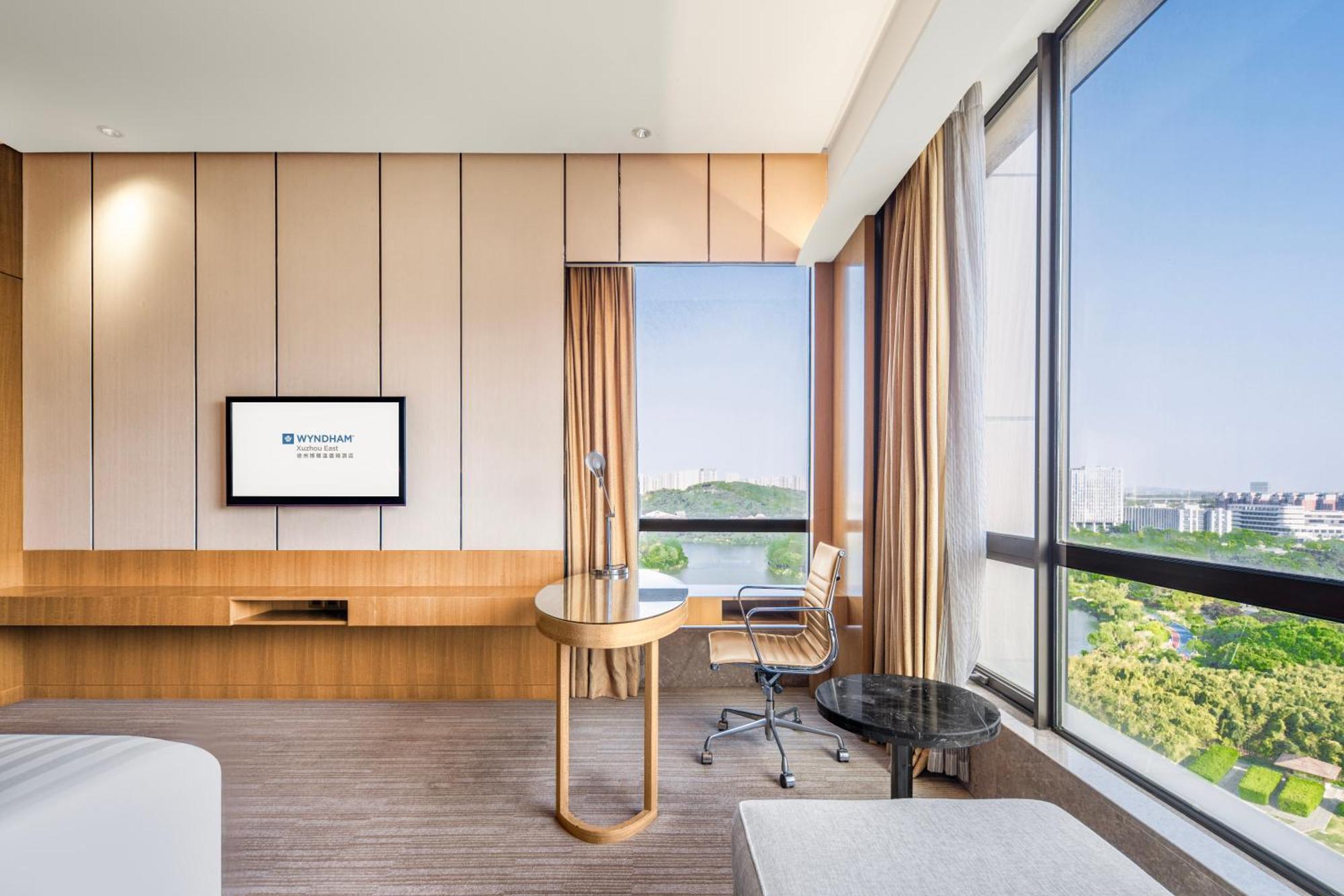 Wyndam Xuzhou East Hotel Exterior photo
